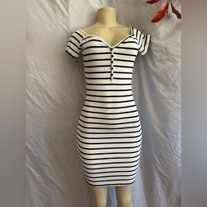 🖤🤍Black and White Striped Mini Dress🖤🤍